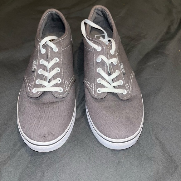 New never been used Women's Vans - Picture 1 of 6